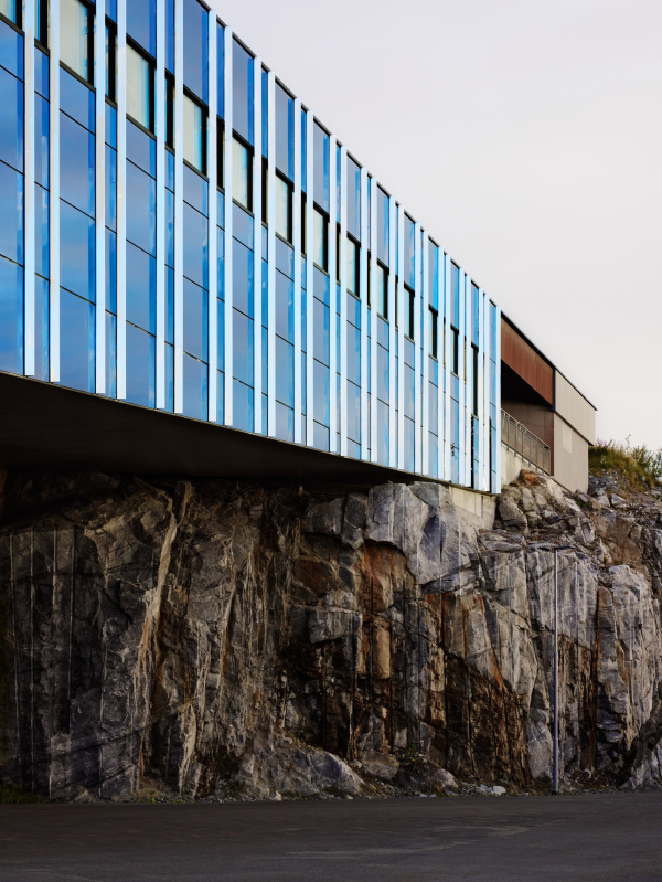 - Magne Arvesen & Sønner   Sebastian S. Bjerkvik /   Snøhetta
