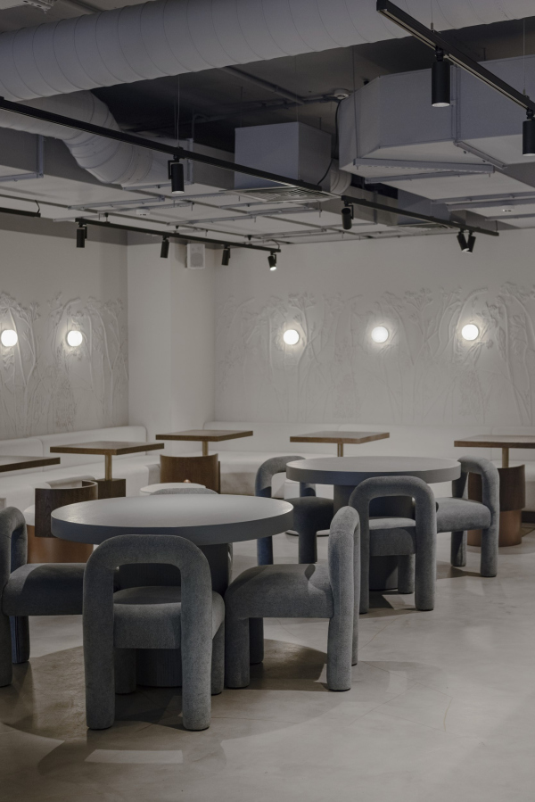 -       /  ZROBIM architects
