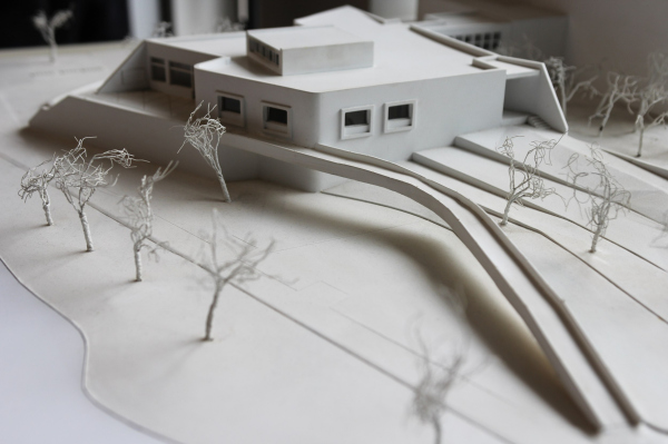 . -  ,   .     ,      , .