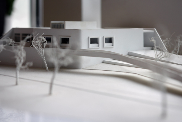 . -  ,   .     ,      , .