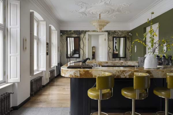    “Dan”     /   KRUG