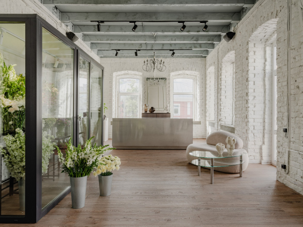 Flower shop UTROM ���������� � ������� ������ / ������������� SUSHKOVADESIGN