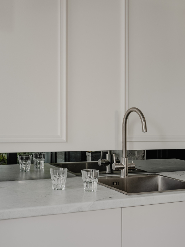 Flower shop UTROM ���������� � ������� ������ / ������������� SUSHKOVADESIGN