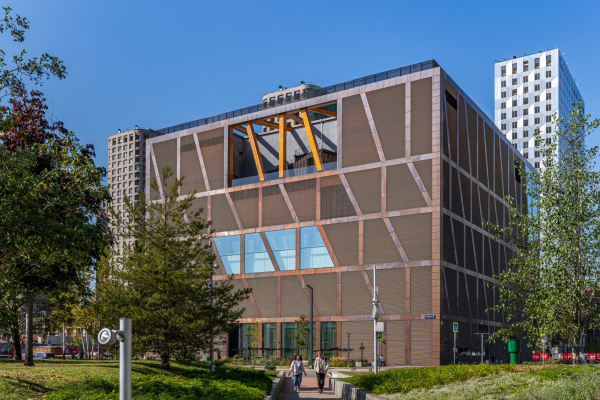 ����� ������һ ���������� � ������ �������-����� / ������������� �� ����