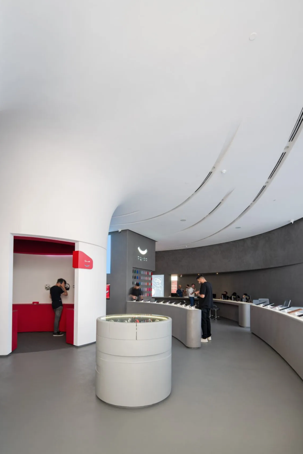 Digikala Flagship Store  Deed Studio