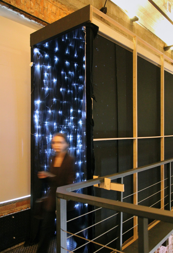  IND.     2025    , .