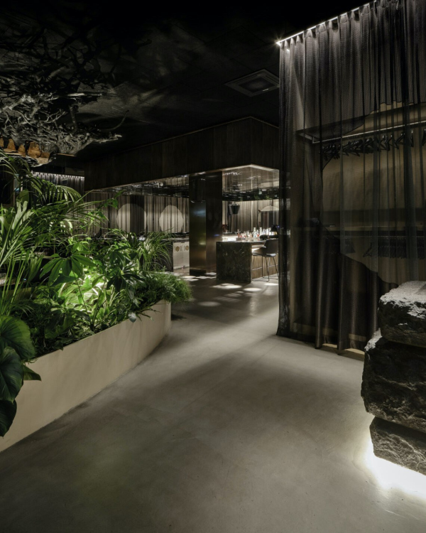 MOSH Bar & Dinner ()  Paul Ott