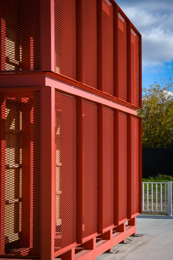       ()           /  Grd:studio