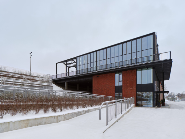       /  Frontarchitecture