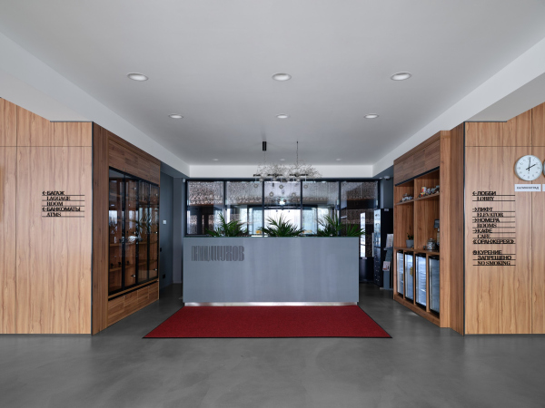       /  Frontarchitecture