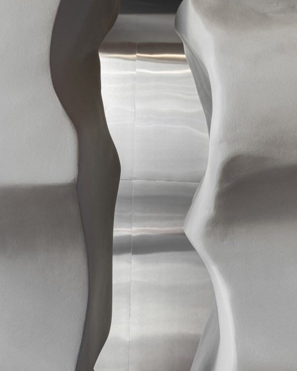 ��������������� ���� Gosu Cyber Lounge ���������� � ��������� ��������� / ������������� ������-���� �������