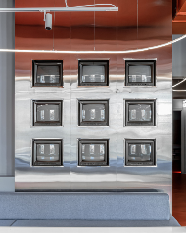 ��������������� ���� Gosu Cyber Lounge ���������� � ��������� ��������� / ������������� ������-���� �������