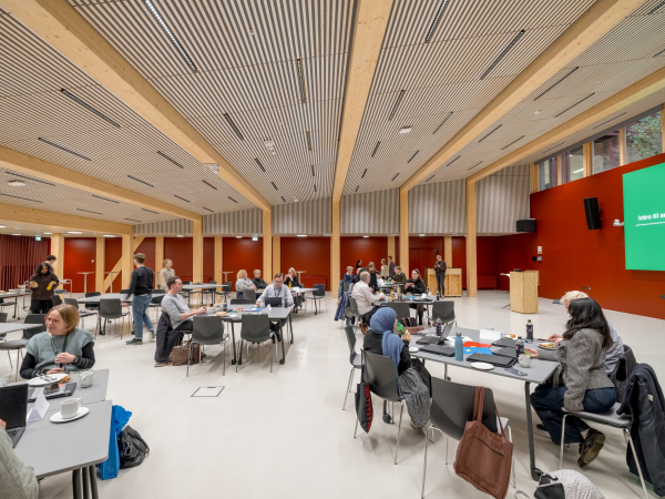 ���������������� ������ WoodHub ���� � Rasmus Hjortshøj