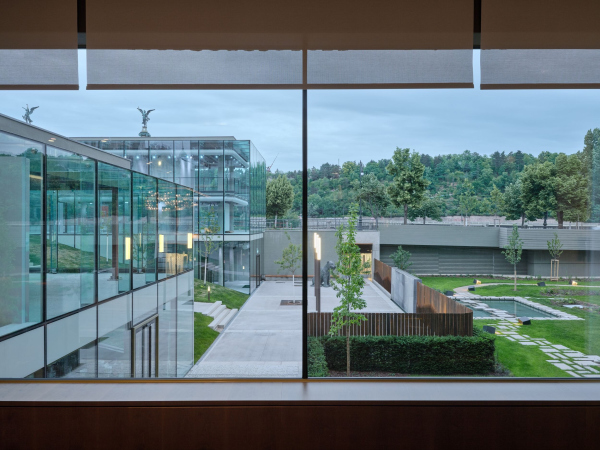 ����� Fairmont Golden Prague ���������� � BoysPlayNice