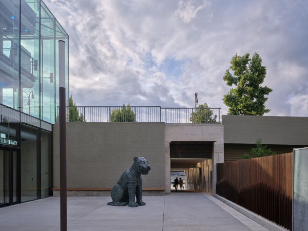 ����� Fairmont Golden Prague ���������� � BoysPlayNice