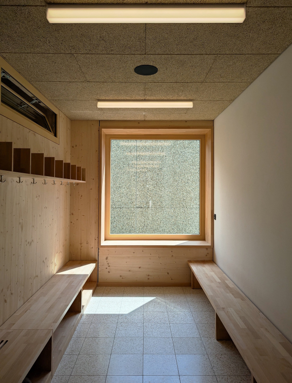 ������ ����� ������ �����-���� � ������������� ���������� � Daisuke Hirabayashi / CURA Architekten