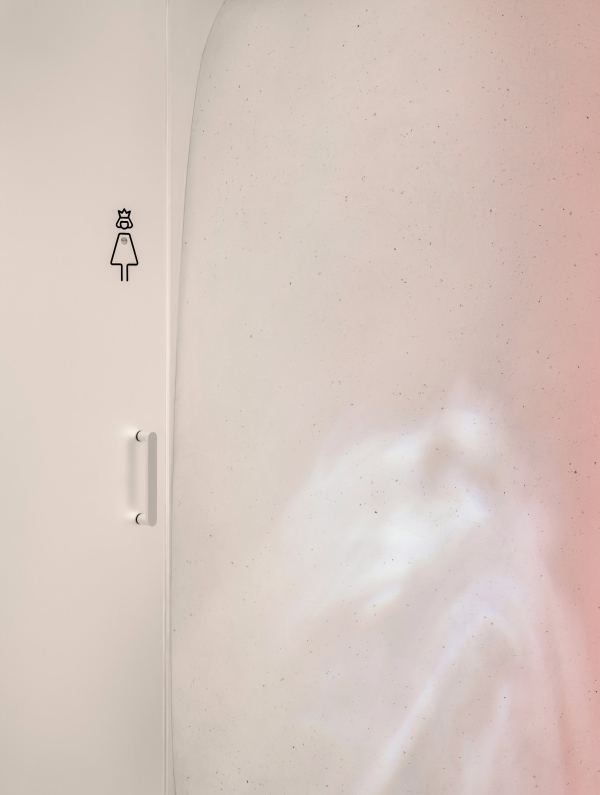 ���������-����� ONE ���������� � ������� ������� / ������������� DA bureau