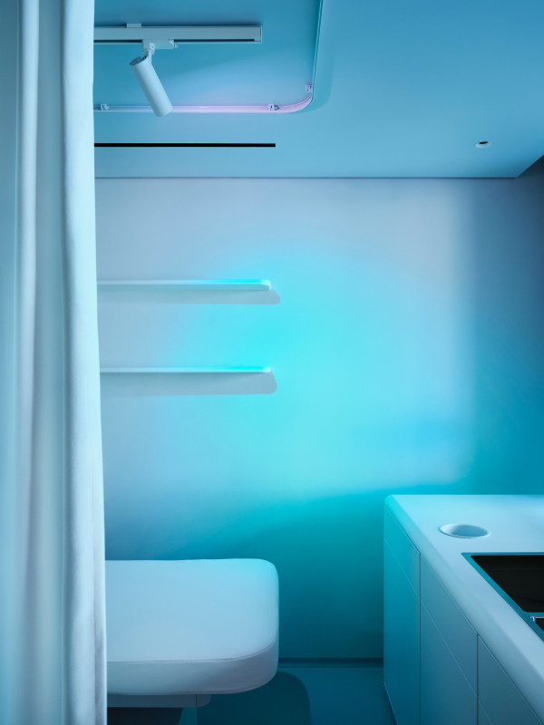 ���������-����� ONE ���������� � ������� ������� / ������������� DA bureau