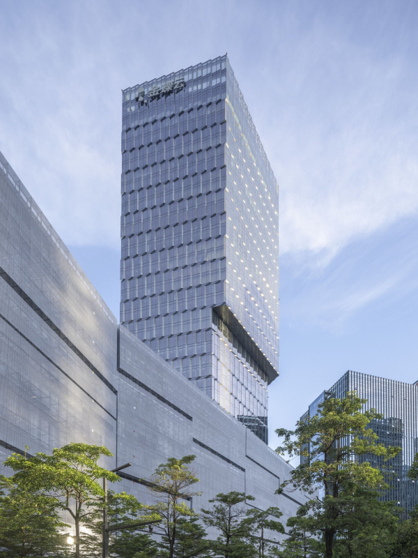 ��������� Kingdee Cloud Tower ���� � Tian Fangfang