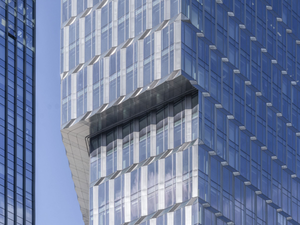 ��������� Kingdee Cloud Tower ���� � Tian Fangfang