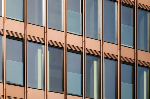 �� Symphony 34 ���������� ������������� ��������� �25 �������