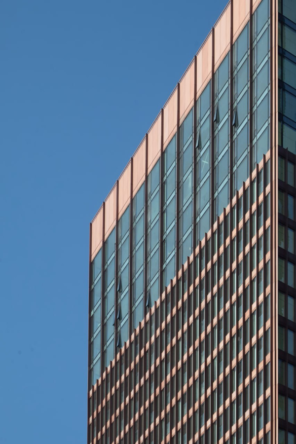 �� Symphony 34 ���������� ������������� ��������� �25 �������