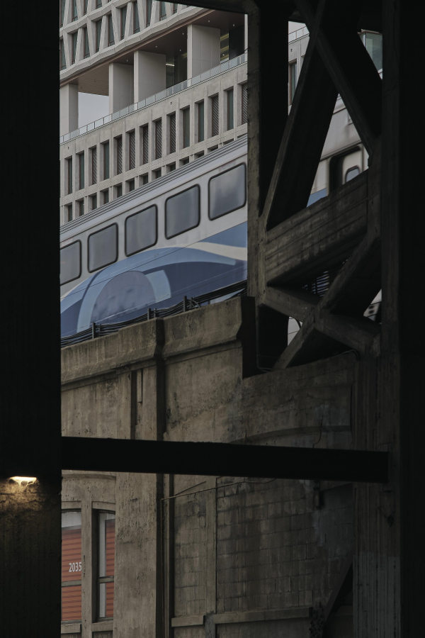 ����� 900 Saint-Jacques � �������� ���������� � Maxime Brouillet