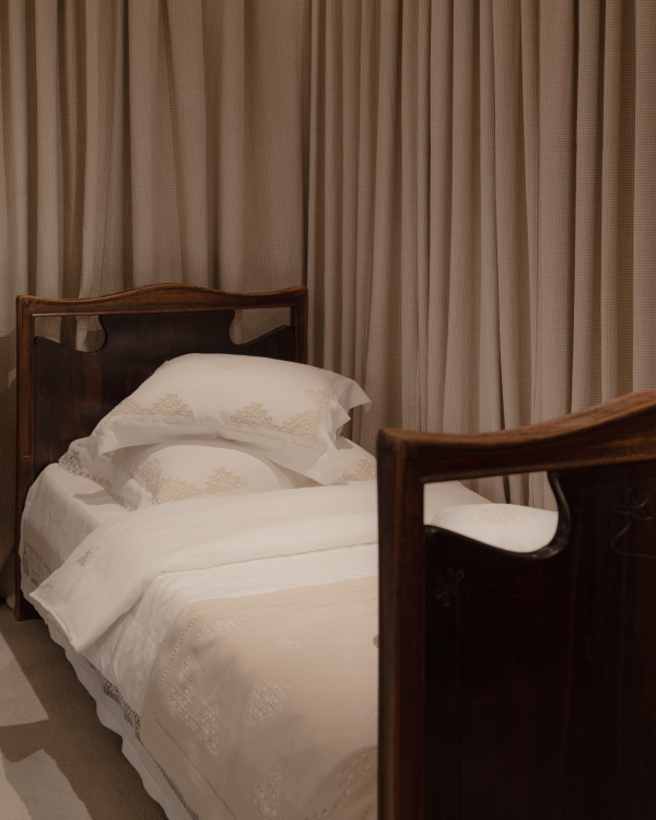 ����� ����������� ������� � Alexandra Georgieva � ������ ���������� � ������� ������������ / ������������� ���� 5:00 am