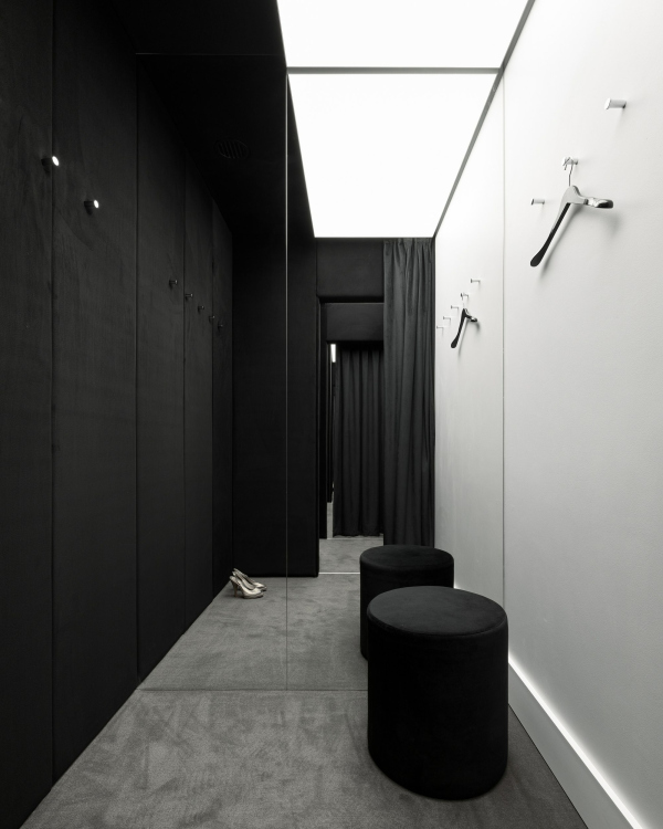 ������� LESEL ���������� � ������ �������� / ������������� �� ZIMA