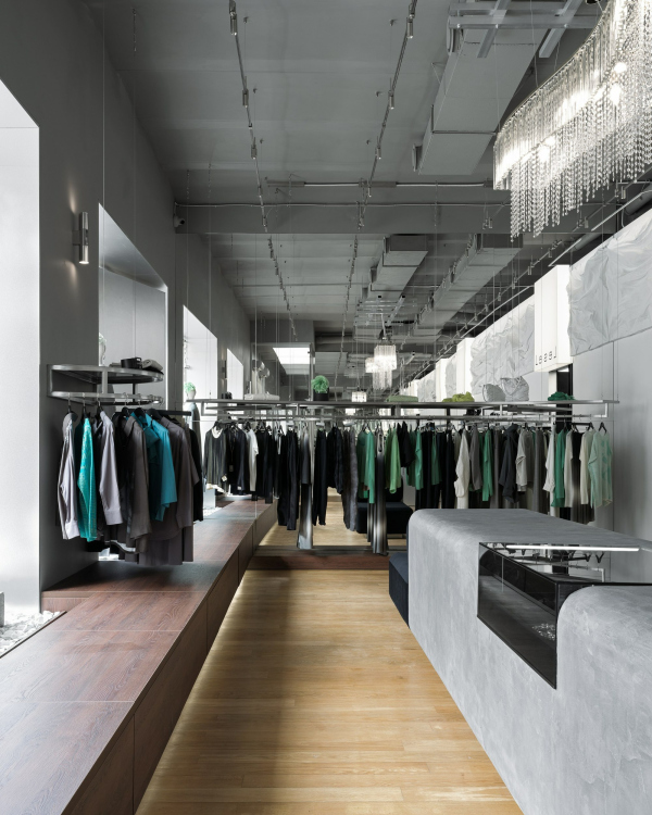 ������� LESEL ���������� � ������ �������� / ������������� �� ZIMA