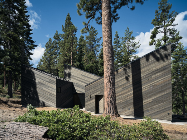 ��� Staggered Cabin ���� � Joe Fletcher