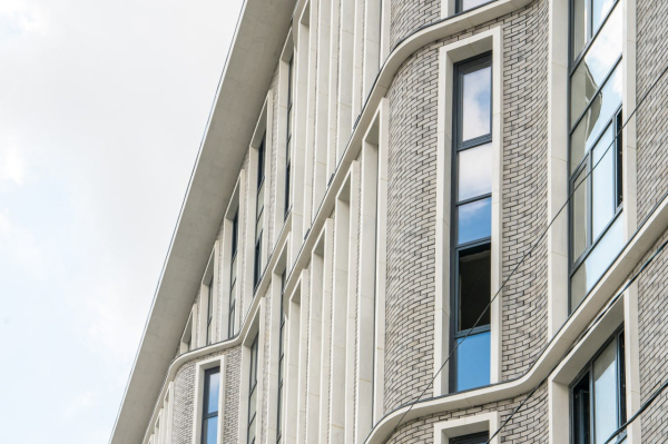  � ����������� �����������