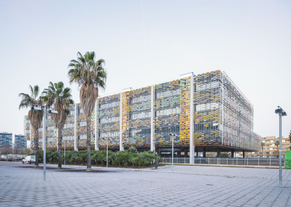 ������-����� Delta ���� � Aldo Amoretti. ������������� PichArchitects