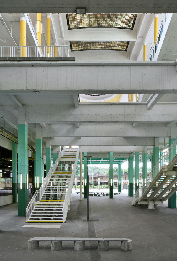 ������ �������� � �������� ���� � Filip Dujardin. ������������� Fundació Mies van der Rohe