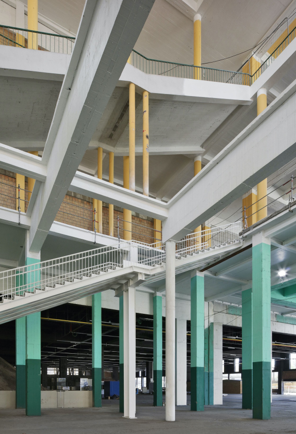 ������ �������� � �������� ���� � Filip Dujardin. ������������� Fundació Mies van der Rohe