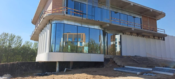 Club House, ������ ���������� ������������� Modern Glass