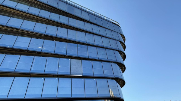 �� Twist �� ��������� ����� ���������� ������������� Modern Glass
