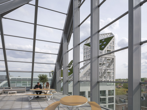����� �������� Nieuw Bergen ���� � Ossip van Duivenbode