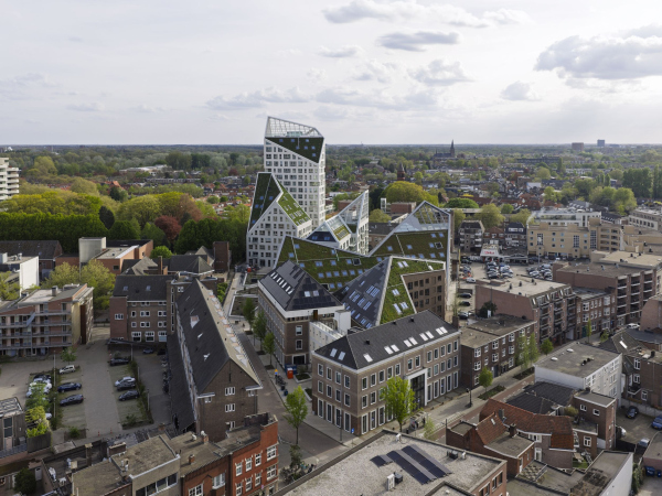 ����� �������� Nieuw Bergen ���� � Ossip van Duivenbode