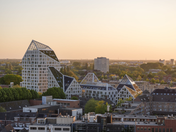 ����� �������� Nieuw Bergen ���� � Ossip van Duivenbode