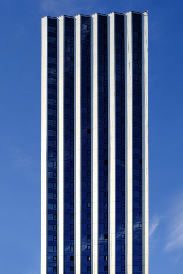 �� Moments � Cladding Solutions