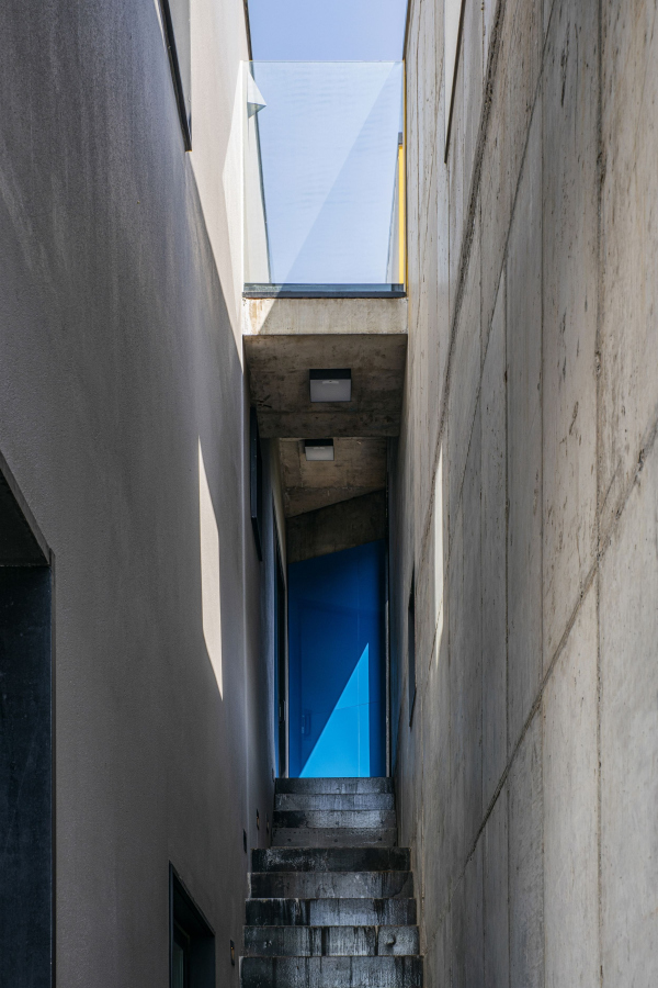 ���� Whale Island cafè house � cafè De Stijl ���� � Yoon Dong-gyu. ������������� Design Lab so S.O Architects