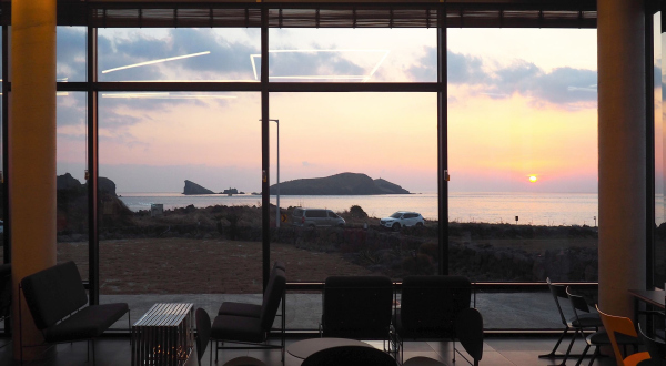 ���� Whale Island cafè house � cafè De Stijl ���� � Yoon Dong-gyu. ������������� Design Lab so S.O Architects