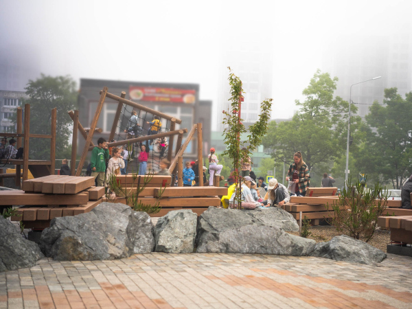 zooming