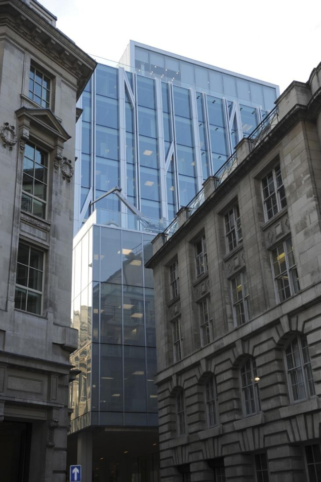 ����-�������� N M Rothschild & Sons - ���-���� � OMA, Charlie Koolhaas