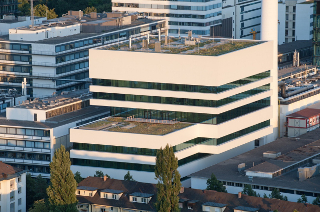 ����������������� ������ B97 ��������� �������� Roche � F. Hoffmann-La Roche Ltd.