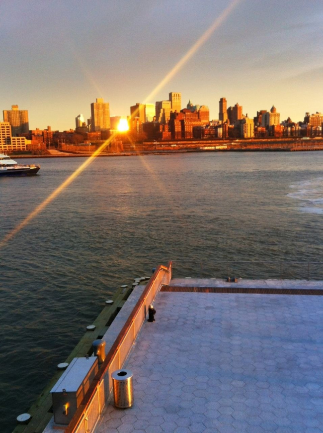 ���� 15. ���� Walking Off the Big Apple