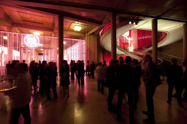 24-������� �����. ���� Phil Meech � OMA