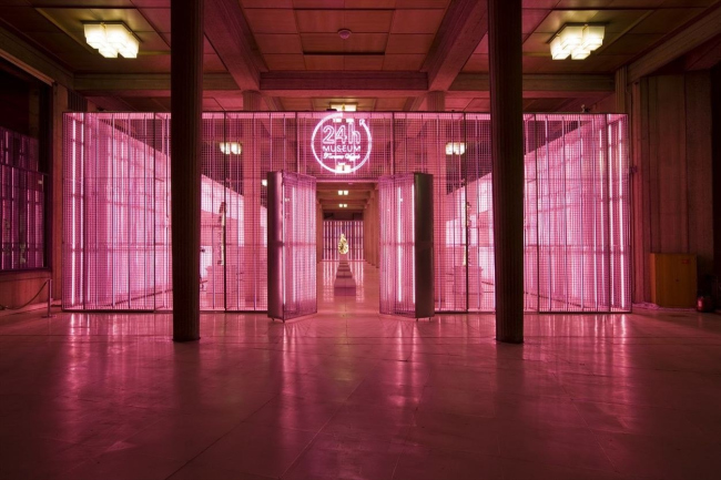 24-������� �����. ���� Phil Meech � OMA