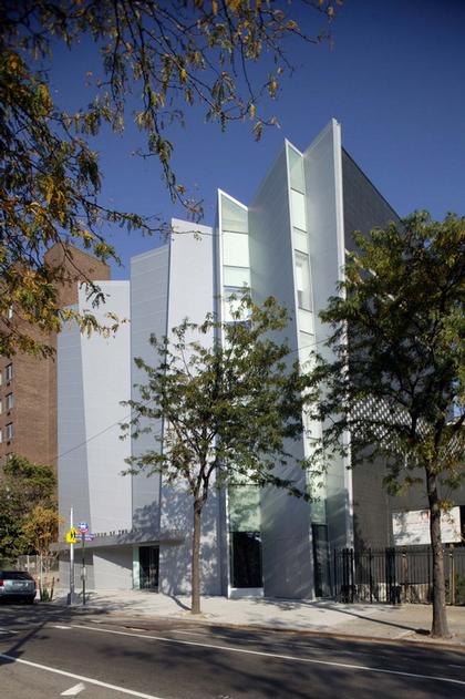 ����� �������� �������